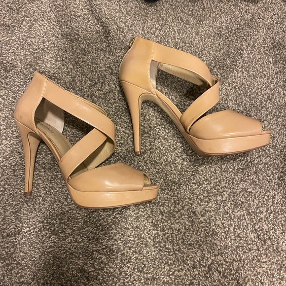 Michael Kors Nude Strappy Heels - Picture 1 of 3